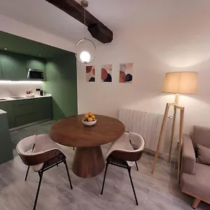 https://apt-piso-boutique-a-un-minuto-del-casco-viejo.sansebastianhotels.net